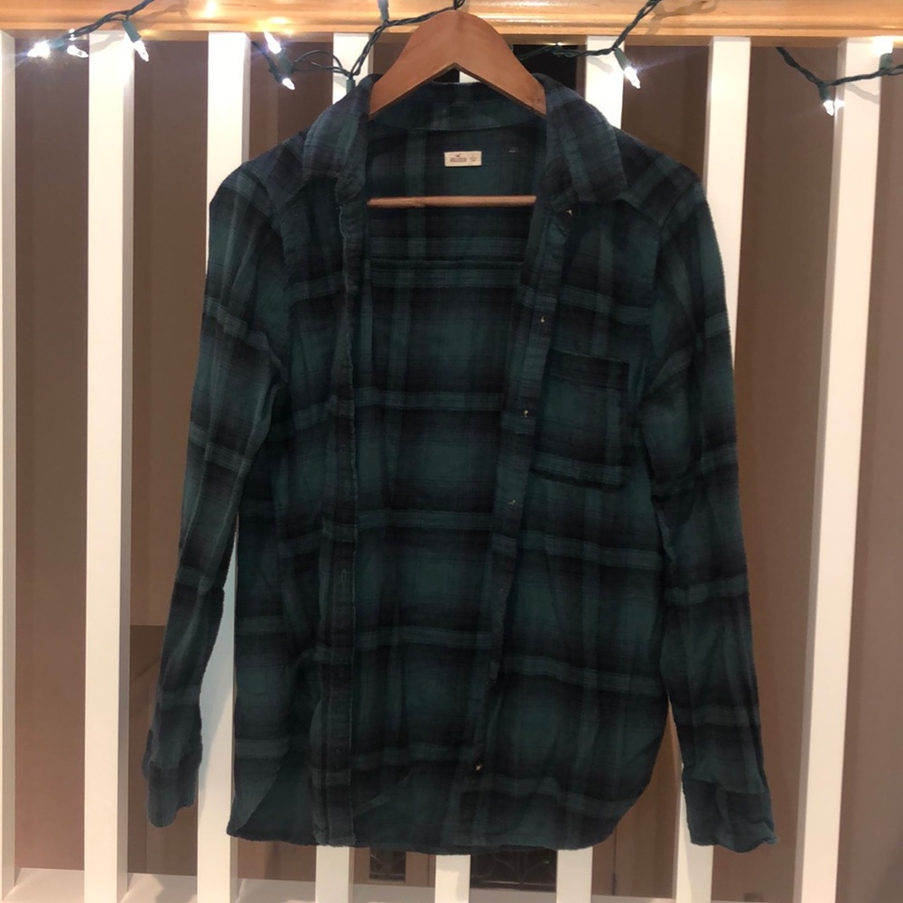 Women’s forest green and black flannel shirt